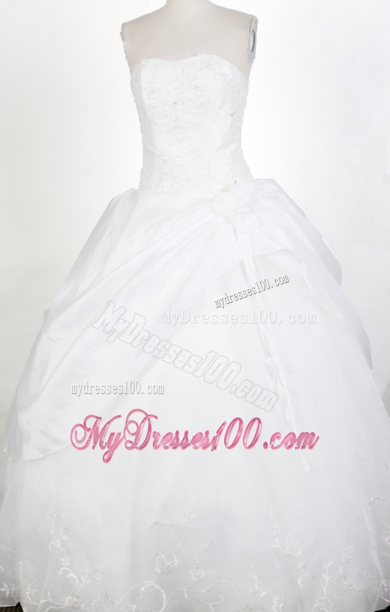 Elegant Puffy Strapless Embroidery White Quinceanera Dress Sleeveless