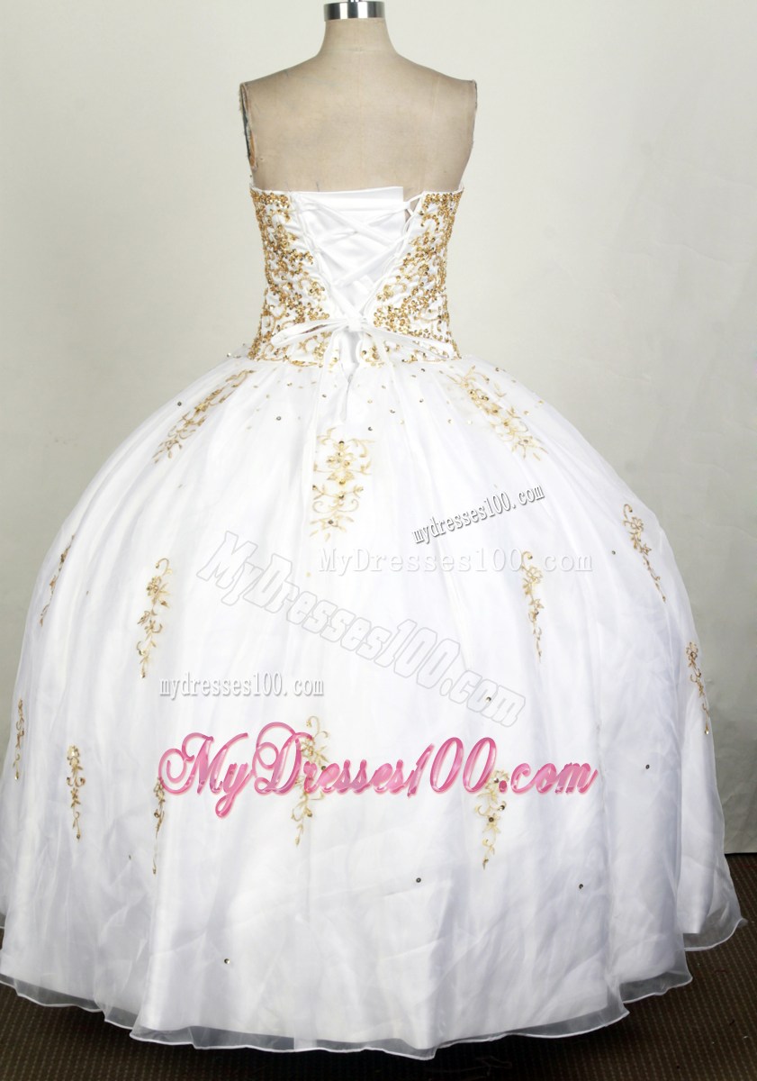 Sweetheart White Organza Quinceanera Dress with Gold Appliques