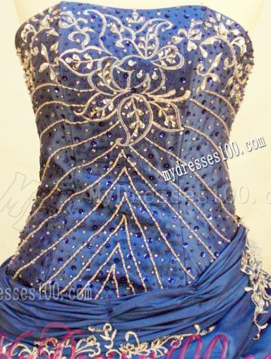 Pretty Royal Blue Floor-length Quinceanera Gown with Appliques