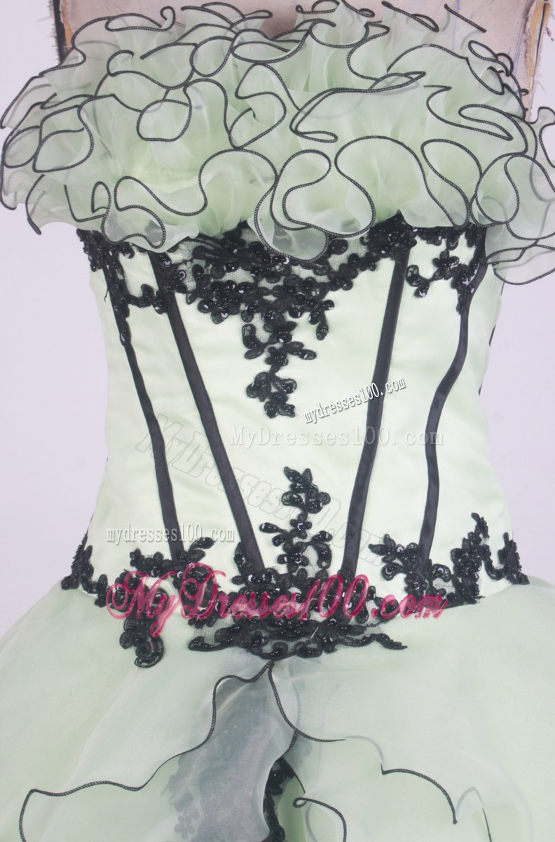 Pretty Floral Neckline Apple Green Appliques Quinceanera Gown