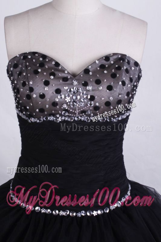 Simple Sweetheart Floor-length Beaded Black Quinceanera Gown