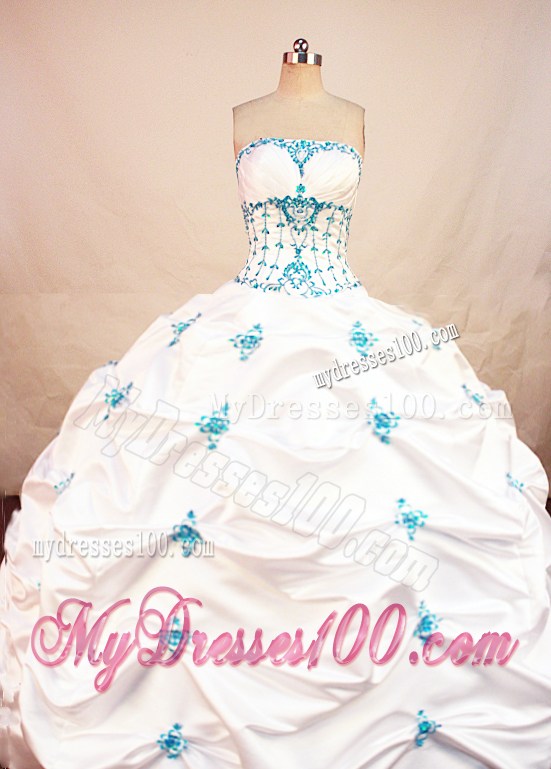 Puffy White Pick-ups Ball Gown Quinceanera Gown with Teal Appliques