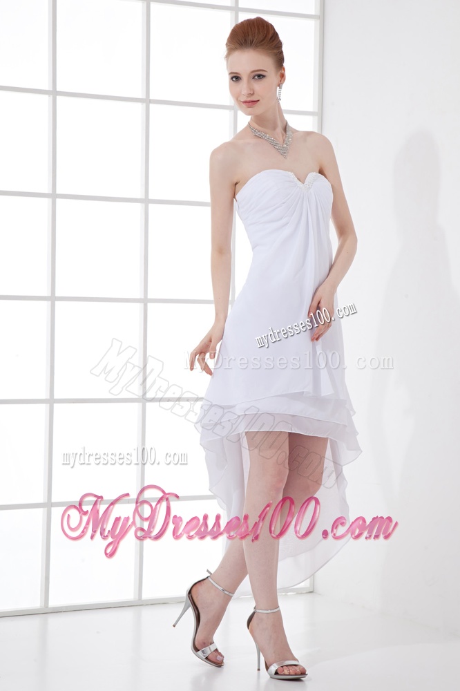 2016 Cheap A-line High-low Ruching Organza Strapless Wedding Dress