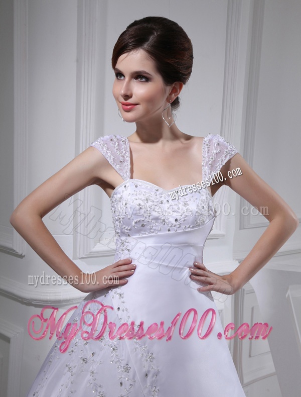 2016 Discount A-line Square Beading and Appliques Wedding Dress