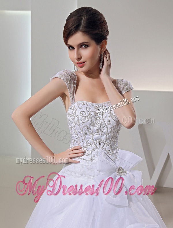 2016 Spring Ball Gown Square Appliques Beading Wedding Dress in White