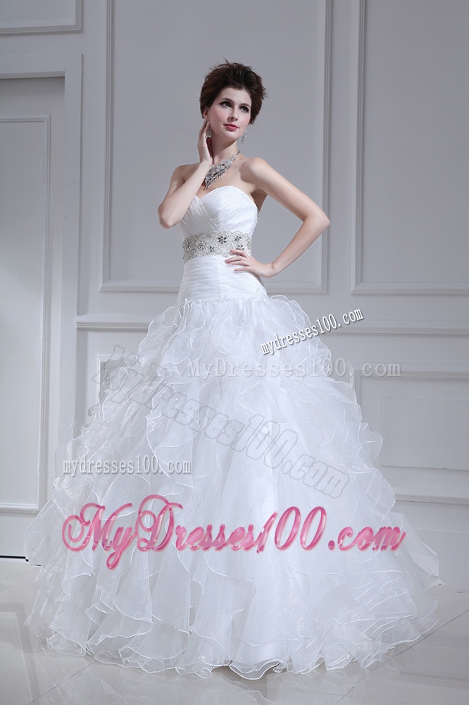 2016 Spring Beautiful A-line Floor-length Wedding Dress with Ruffles and Appliques