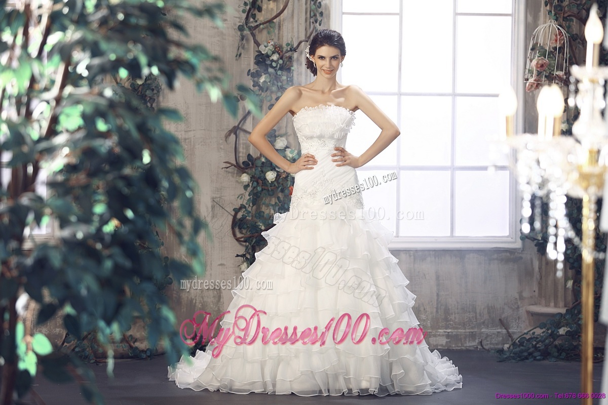 2016 Strapless White Bridal Gowns with Ruffled Layers and Court Train