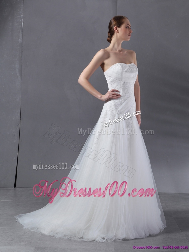 2016 White Strapless Wedding Dresses with Brush Train and Appliques