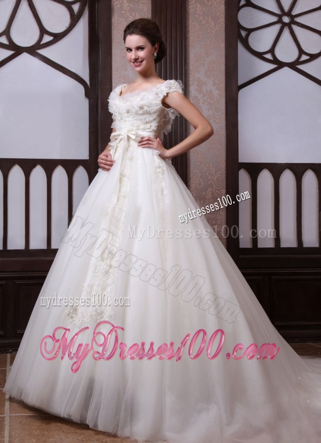 Ball Gown Scoop Appliques Tulle Wedding Dress with Chapel Train