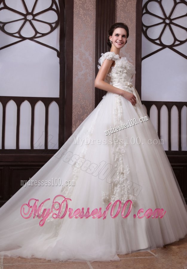Ball Gown Scoop Appliques Tulle Wedding Dress with Chapel Train