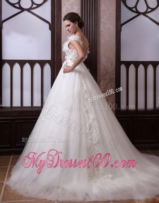 Ball Gown Scoop Appliques Tulle Wedding Dress with Chapel Train