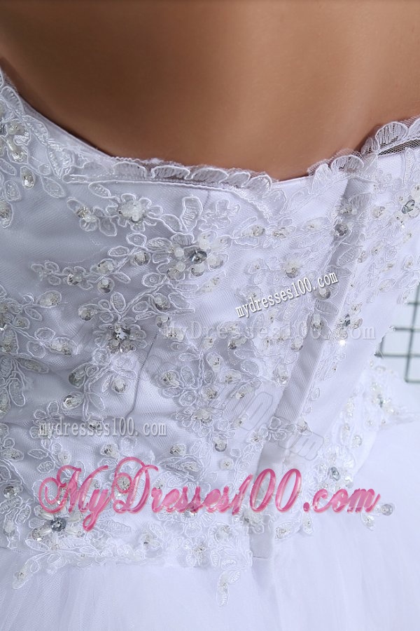 Ball Gown Strapless Floor-length Wedding Dress with Appliques