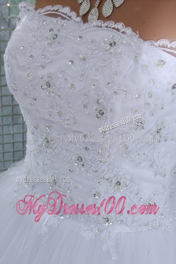 Ball Gown Strapless Floor-length Wedding Dress with Appliques