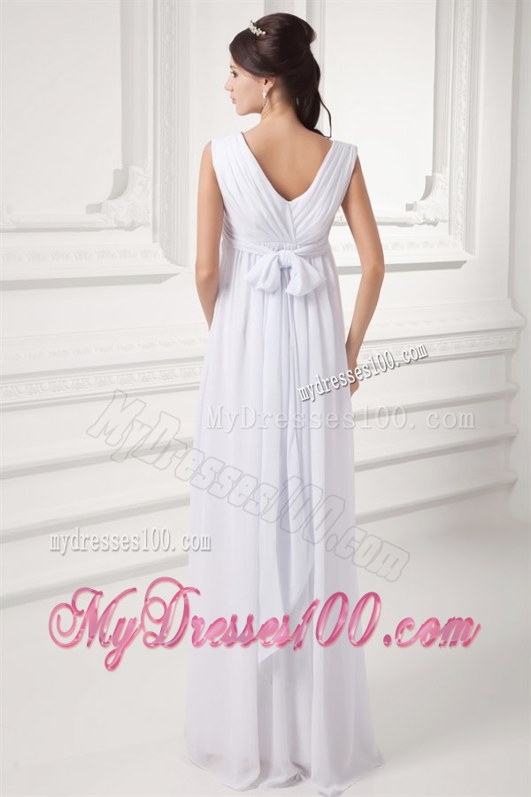 Empire V-neck Appliques Chiffon Ruching Wedding Dress