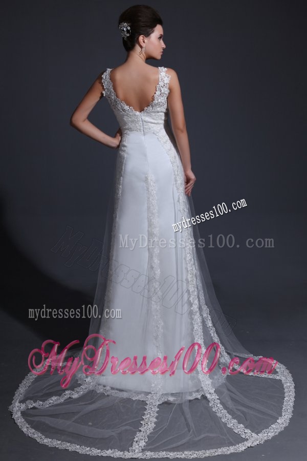 Exquisite V-neck A-line Lace Appliques Wedding Dress with Court Train