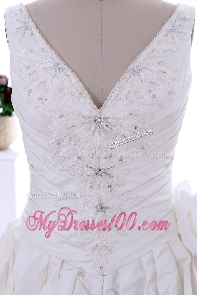 Fashionable 2016 Beading Appliques Wedding Dress with Court Train