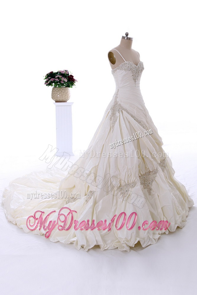 Fashionable 2016 Beading Wedding Dresses with Chapel Train