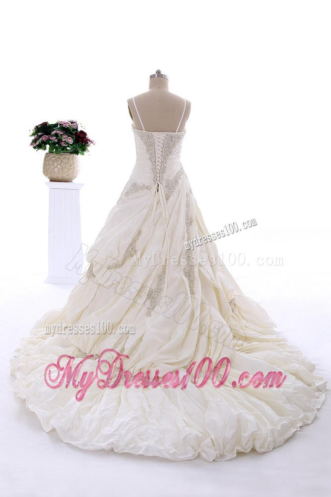 Fashionable 2016 Beading Wedding Dresses with Chapel Train
