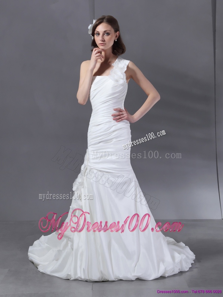 Ruching One Shoulder White Bridal Gowns with Hand Made Flower