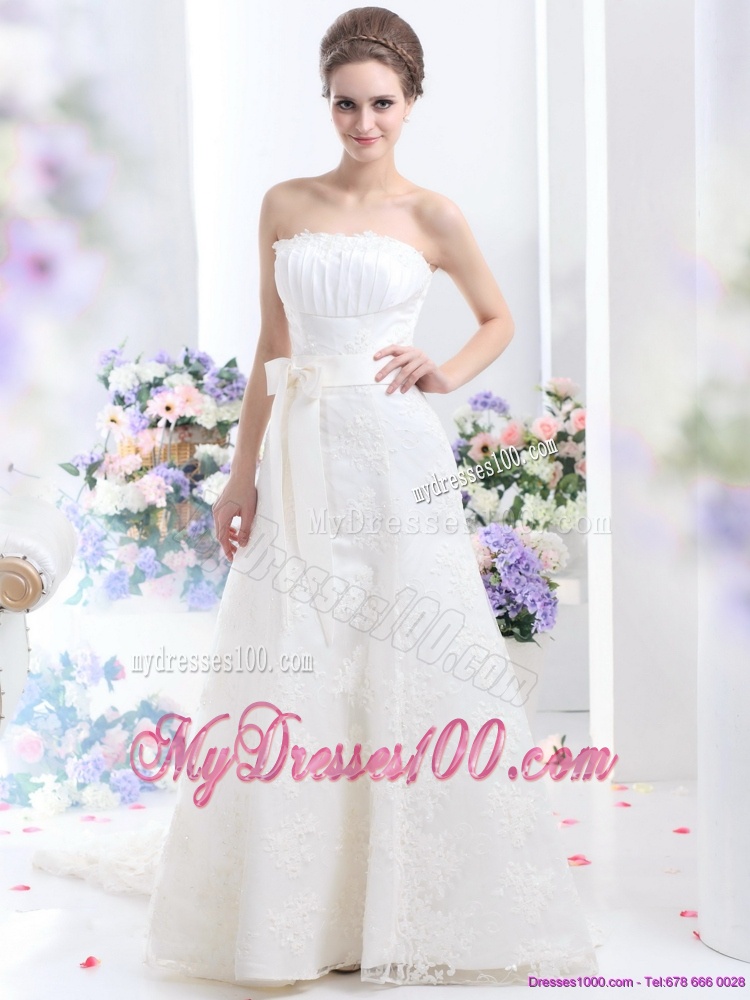 White Strapless Laced Wedding Dresses with Bownot and Brush Train