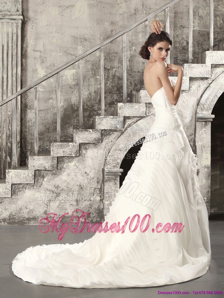 White Sweetheart Ruching Wedding Dresses with Brush Train