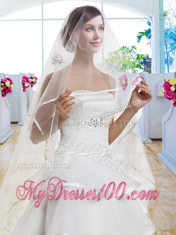 Fashionable Ruffled Layers Bridal Dresses with Brush Train