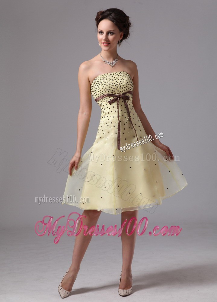 Light Yellow Beading and Sash Knee-length Prom Dress For Evening