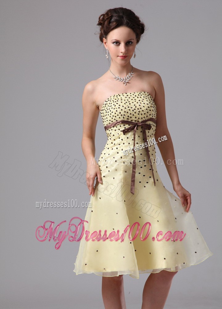 Light Yellow Beading and Sash Knee-length Prom Dress For Evening
