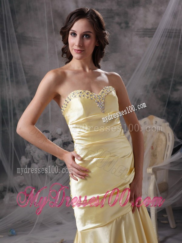 Perfect Light Yellow Mermaid Sweetheart Evening Dress Taffeta Beading Brush Train