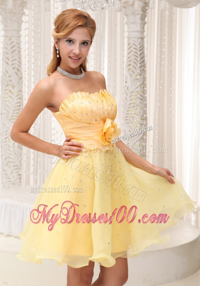 Hand Made Flower Light Yellow Beaded Decorate Bust Prom Dress