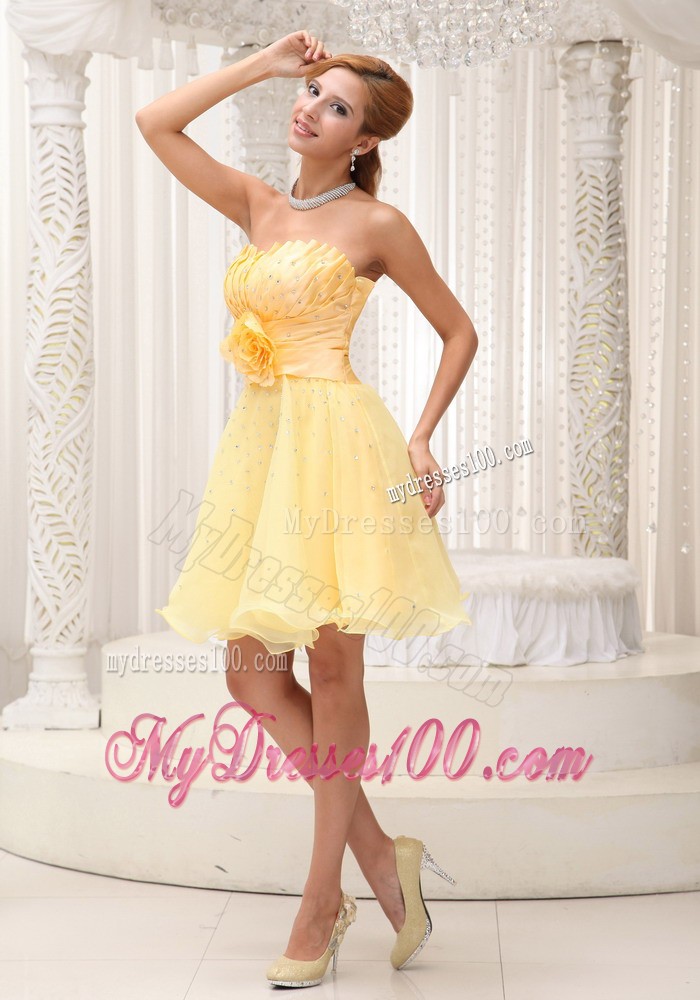 Hand Made Flower Light Yellow Beaded Decorate Bust Prom Dress