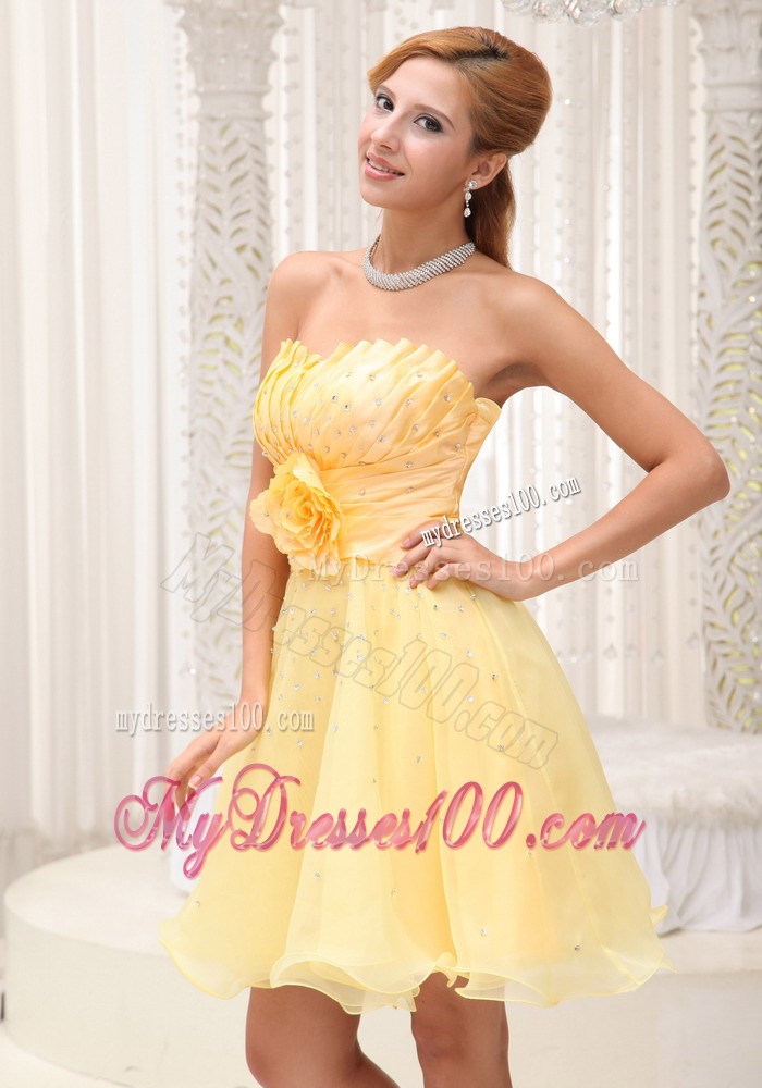 Hand Made Flower Light Yellow Beaded Decorate Bust Prom Dress
