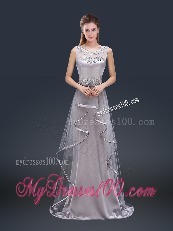 Exquisite Brush Train Scoop Evening Dresses with Appliques