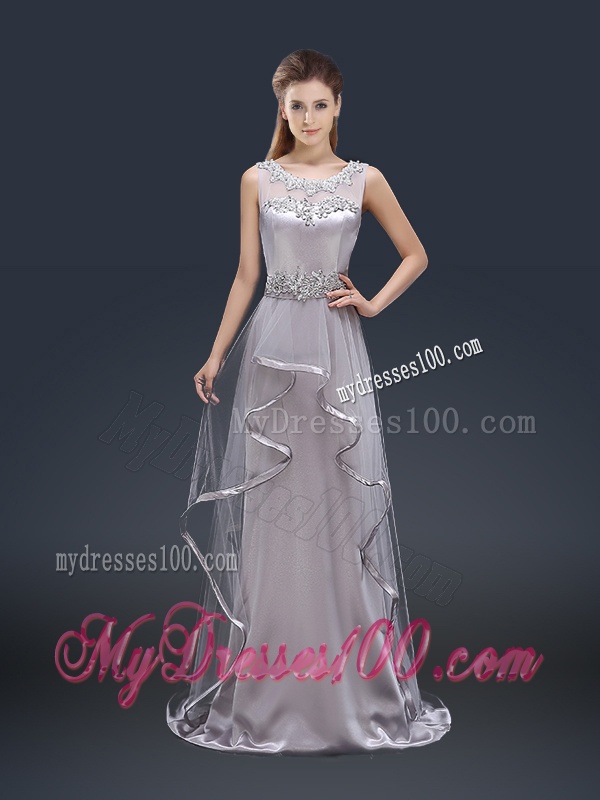 Exquisite Brush Train Scoop Evening Dresses with Appliques