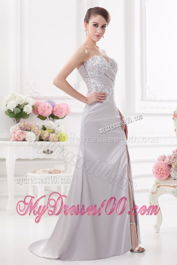 Light Grey Column Sweetheart Evening Dress with Ruching and Beading