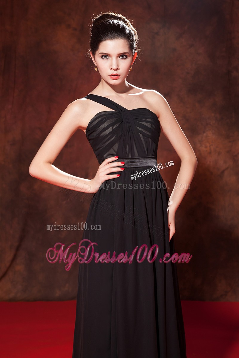 Empire Floor Length One Shoulder Black Prom Evening Dress with Ruche