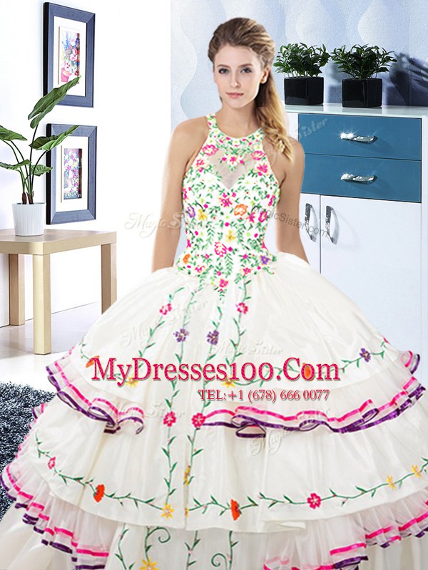 Exquisite Halter Top Ruffled Floor Length Ball Gowns Sleeveless White Quinceanera Dress Lace Up