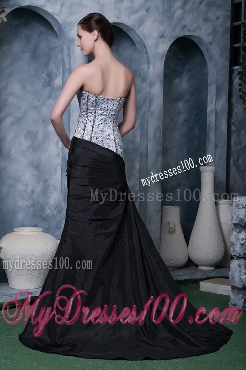Sweetheart Fitted Beaded Black and White Prom Dress for Ladies