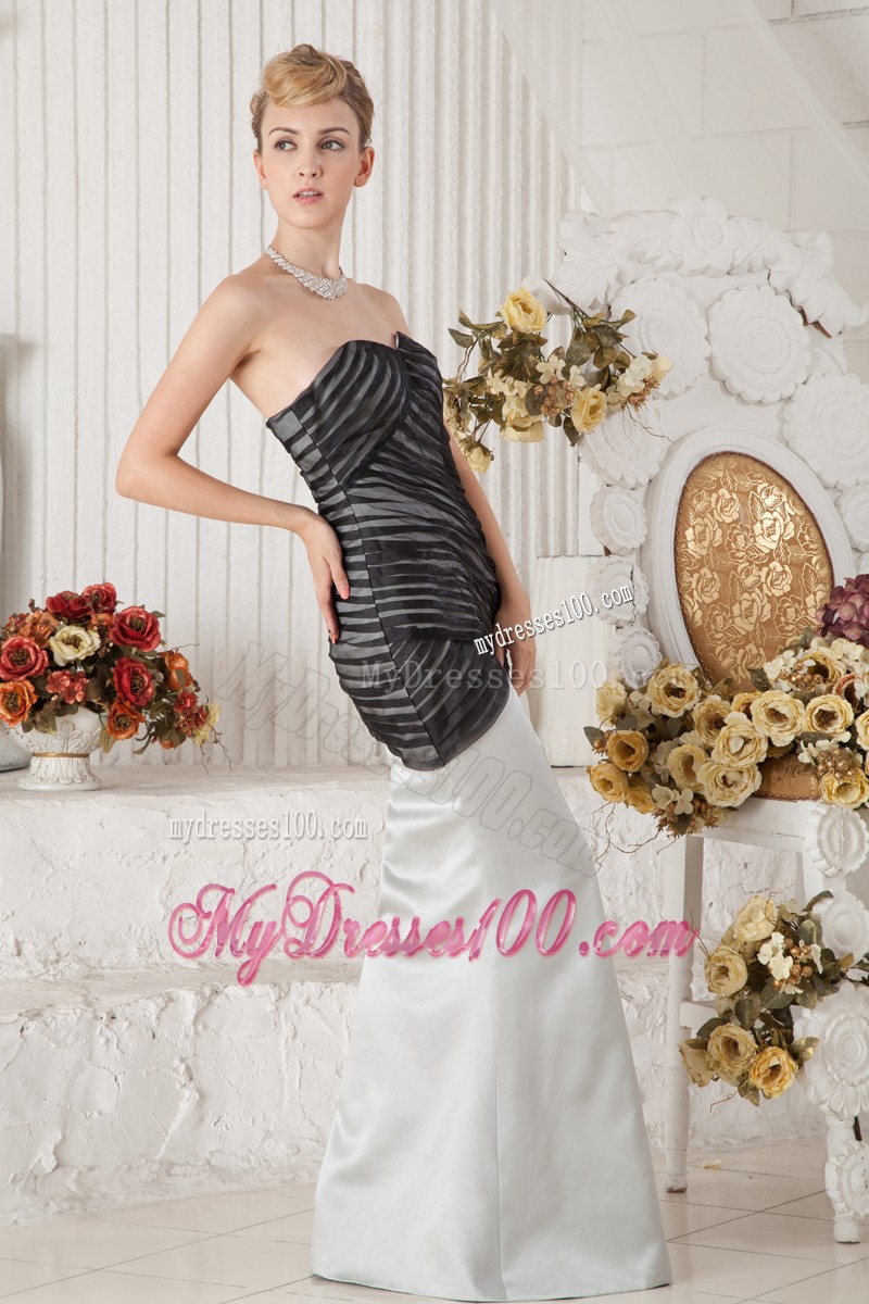 Black and Ivory Mermaid Sweetheart Ruching Prom Dresses with Zipper-up