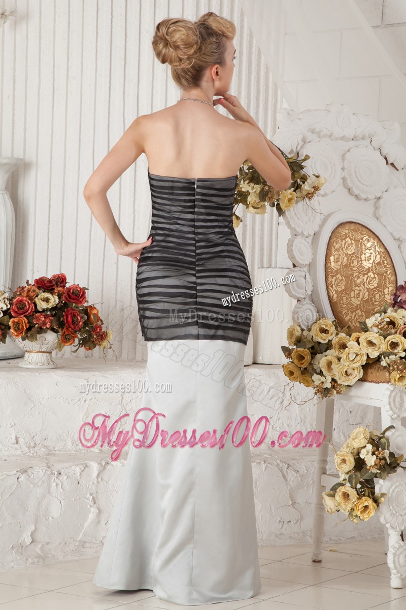 Black and Ivory Mermaid Sweetheart Ruching Prom Dresses with Zipper-up