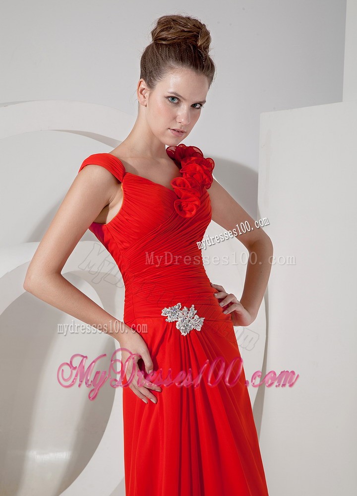 Handle Flowers Wide Straps Ruching Prom Dress with Appliques