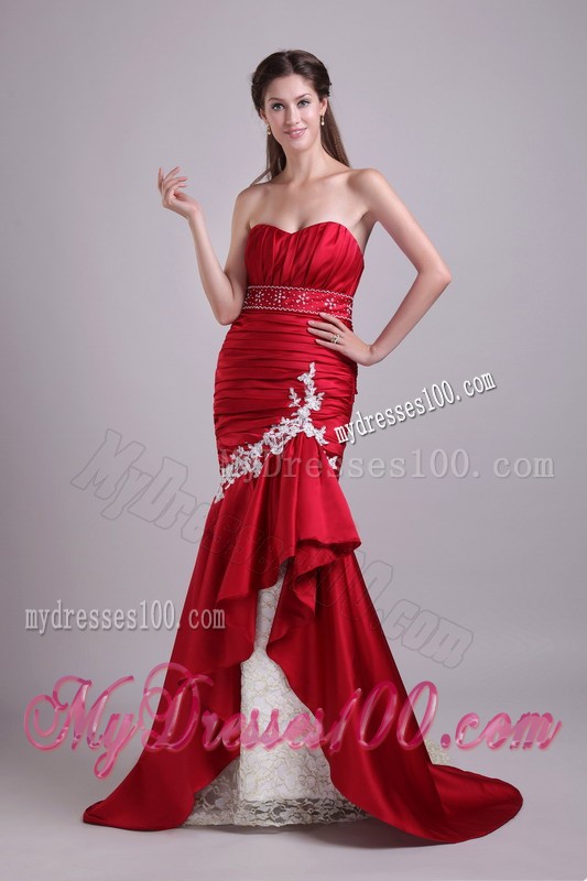 Modernistic Ruche Appliques Lace Court Train Red Prom Dresses