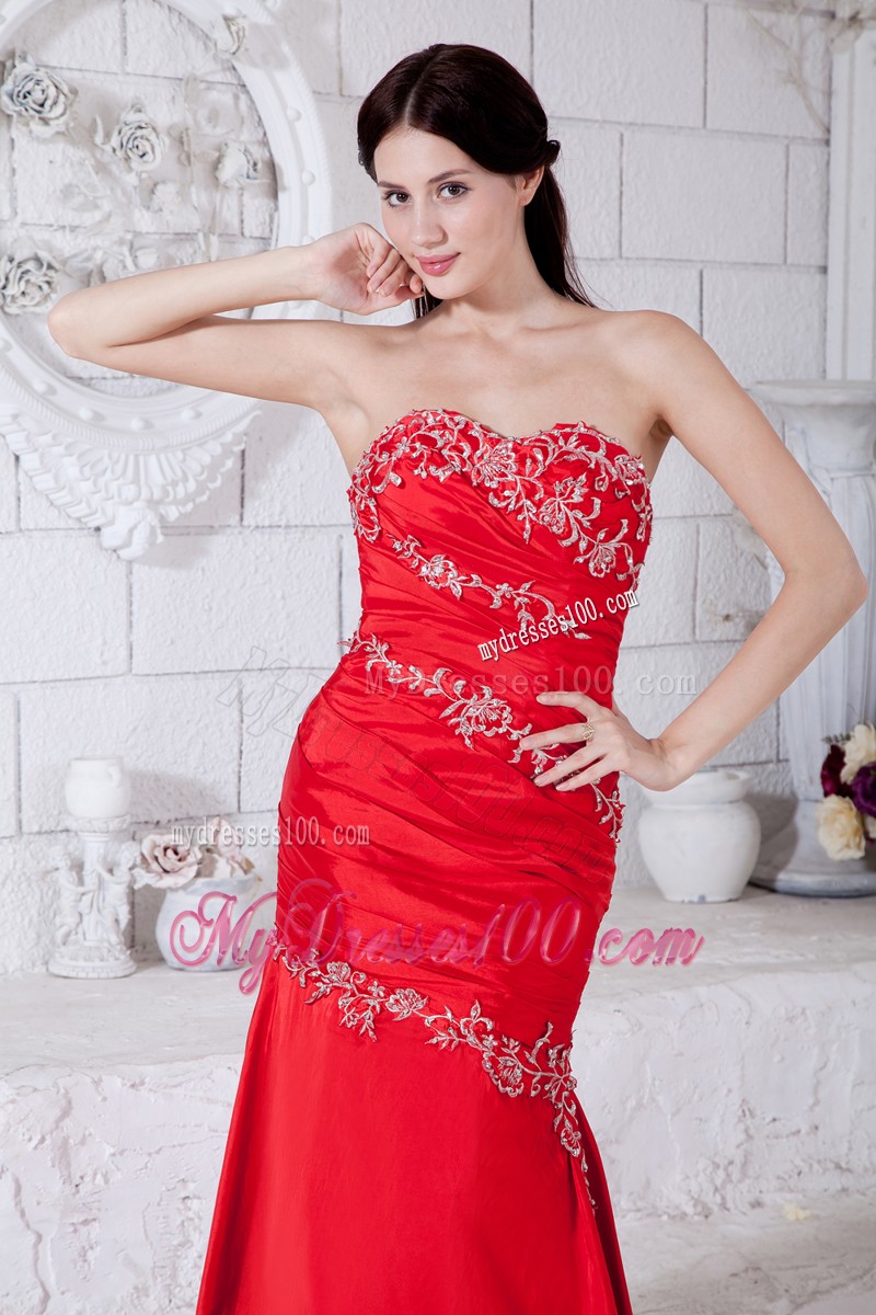 Mermaid Sweetheart Prom Gown Decorated with Ruching and Appliques