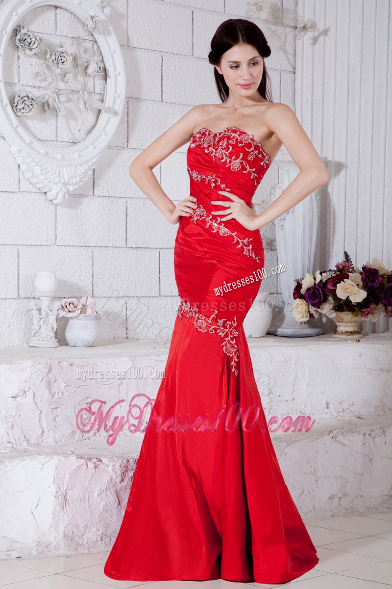 Mermaid Sweetheart Prom Gown Decorated with Ruching and Appliques