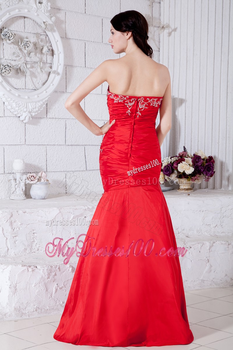 Mermaid Sweetheart Prom Gown Decorated with Ruching and Appliques