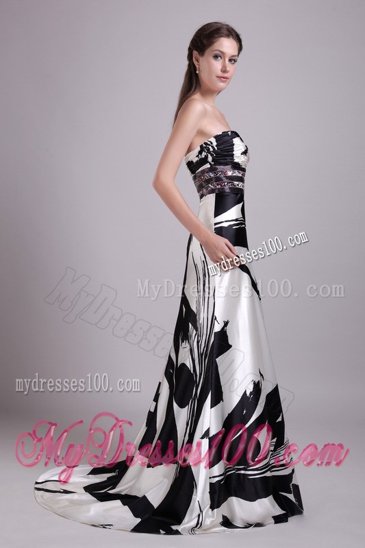 Pattern Beaded Brush Train Strapless Prom Dresses White and Black