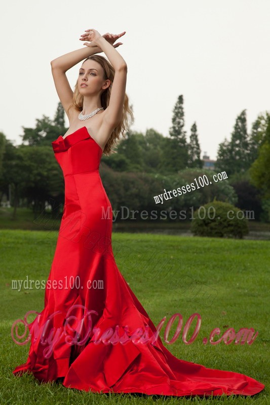 Ostentatious Mermaid Court Train Prom Dress in Red Strapless