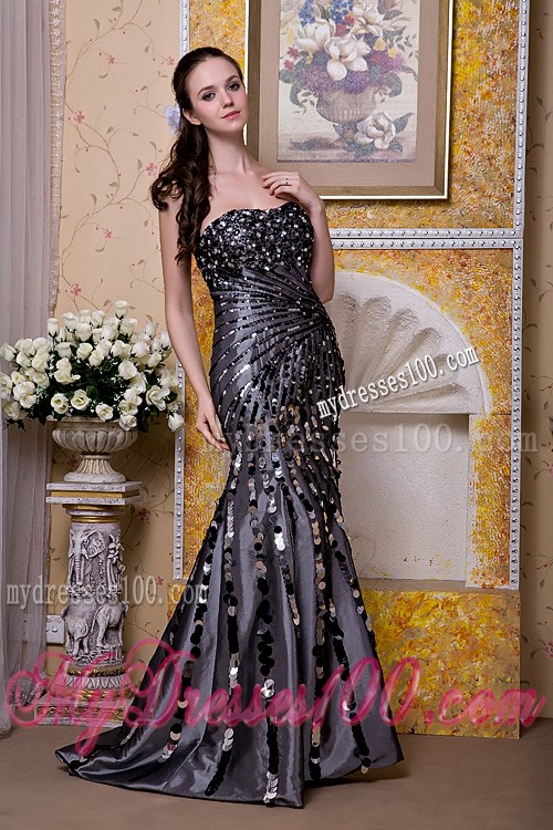 Outstanding Sweetheart Paillette Mermaid Sweep Train Black Prom Dress