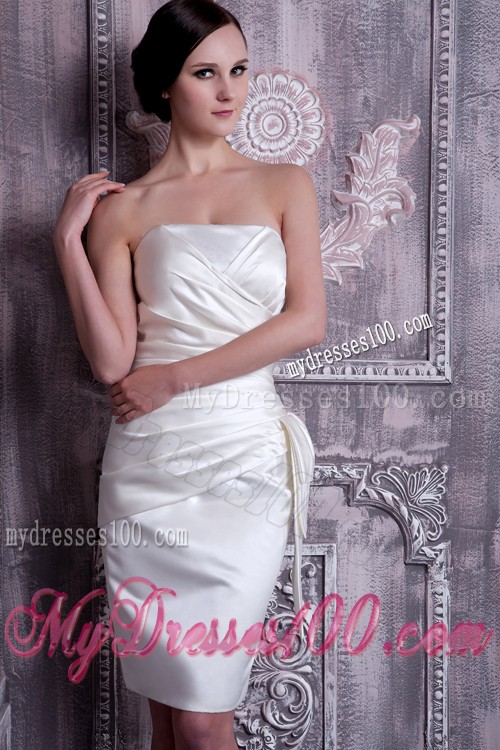 Knee-length Ruche White Prom Dress Simple Style in Fashion