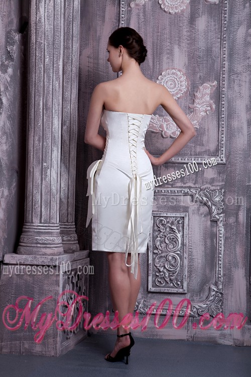 Knee-length Ruche White Prom Dress Simple Style in Fashion
